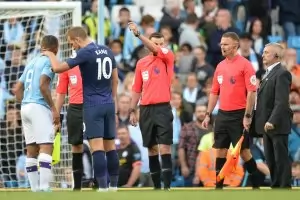 VAR предизвика скандал още в началото на сезона в Англия