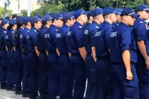 МВР ще изхарчи над 21 млн. лв. за гардероба на полицаите