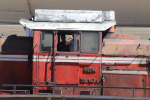 Влакът Бургас София е аварирал малко след село Чинтулово Сливенско Десетки