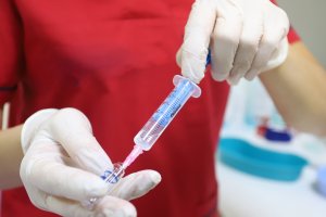 86 48 от новопостъпилите в болнични заведения хора не са ваксинирани  81 35