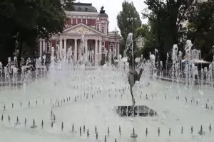 В Народния театър започна вътрешно разследване срещу Морфов