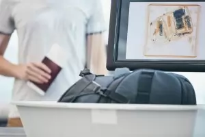 Британските летища въвеждат нови скенери за ръчния багаж