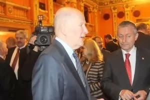 Паси: Има и американски шпиони, но те са акредитирани към службите