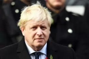 Борис Джонсън се извини на кралицата заради разпуснатия парламент