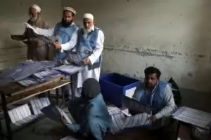 Насилие съпровожда президентските избори в Афганистан