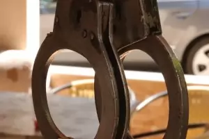 Шефът на ТЕЦ Бобов дол е освободен срещу 30 000 лв.