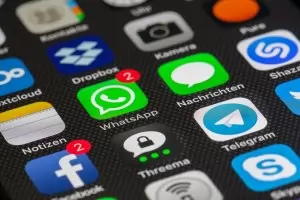Facebook и Whatsapp ще предават криптирани съобщения на британската полиция