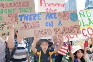 Над 4 милиона души по света са подкрепили исканията на Грета Тунберг