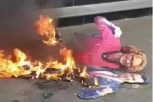 Македонски емигранти запалиха българското и гръцкото знаме в Мелбърн 