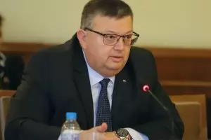 Цацаров: Основната версия е отравяне по непредпазливост в Кардам