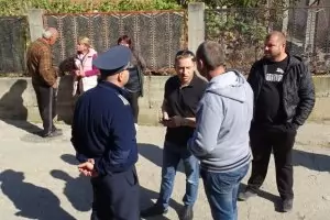 Жители на Рилци се бунтуват срещу изборни туристи