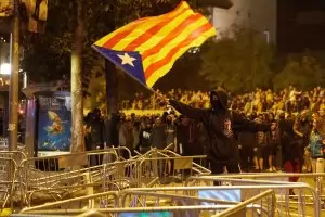 Властта в Каталуня готви нов 
             референдум за независимост