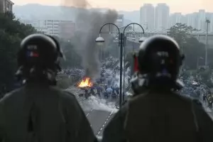 Хонконг пламна за празника на Китай