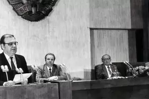 Навършват се 30 г. от началото на демократичните промени