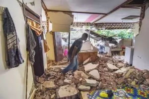 7.4 по Рихтер удари Индонезия, има опасност от цунами
