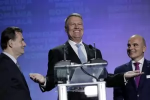 Президент и експремиер се борят
за държавен глава в Румъния