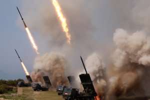 Северна Корея изстреля две ракети с малък обсег през уикенда