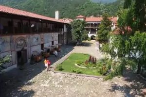 5 български манастира ще бъдат реставрирани с европари