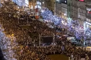 Десетки хиляди чехи протестираха срещу премиера Андрей Бабиш