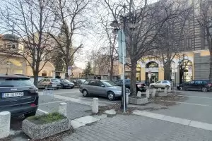 Властта в София не дава "Света Неделя" да се изчисти от коли