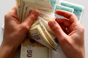 Само 5300 лв. дарения за вота отчетоха партиите досега