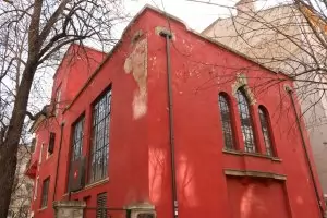Ще стане ли Червената къща "Андрей Николов" парти център?