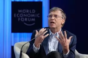 Бил Гейтс: Наистина ли вярвате, че ви чипирам?