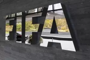 ФИФА търси план за изход от кризата във футбола