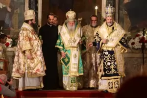Църквата пуска литургиите за Великден на живо във Фейсбук   