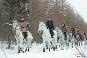 Южна Корея твърди, че Ким Чен Ун е жив