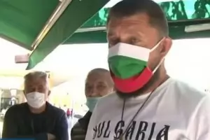 Собственици на барове протестират заради затворените заведения