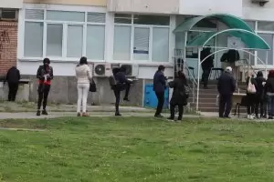 Държавата дала, държавата взела COVID помощи