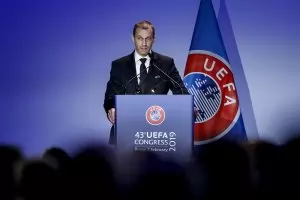 Президентът на УЕФА: Футболът с фенове ще се завърне скоро