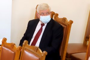 Върховният административен съд ВАС  обяви че здравният министър Кирил Ананиев се