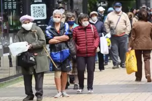 За 56% от българите кабинетът не се справя с епидемията