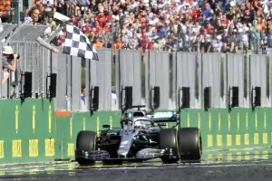 Формула 1 - един необикновен сезон