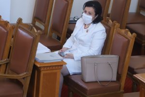 Министърът на здравеопазването Костадин Ангелов е оспорил във Върховния административен