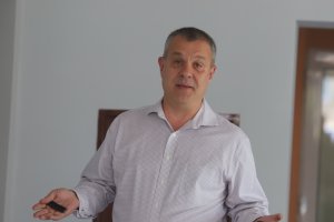 Генералният директор на БНТ Емил Кошлуков е изпратил сигнал срещу
