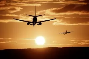 Британските авиокомпании внесоха съдебен иск срещу 14-дневната карантина
