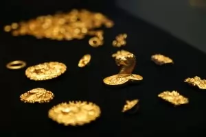 Щом унищожаваме великото си минало, не сме достойни за него