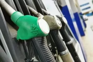 Държавната петролна компания ще купува горива за десетки милиони