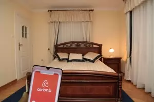 Airbnb въведе пълна забрана за партита в имотите