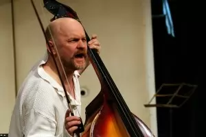 81 дни по-късно: и Народният театър отваря врати