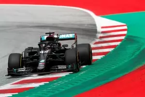 "Ред Бул" внесе протест срещу лидера във Формула 1