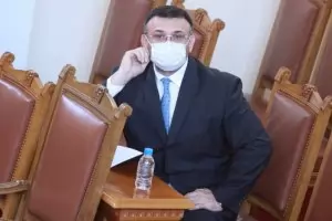 Маринов: Когато полицията използва физическа сила, тя не бие