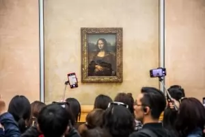 Лувърът отваря след 4 месеца - с маркировка пред Мона Лиза