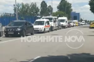 Авария на водопровод в София предизвика километрични задръствания