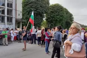 Незабележимият бунт днес е за вода