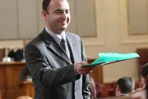Ламбовски: Не знам колко е здравословно Мавродиев да даде показания