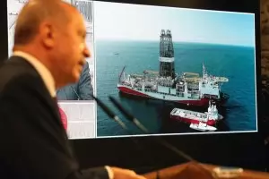 Турция очаква да открие до месец още газови находища в Черно море